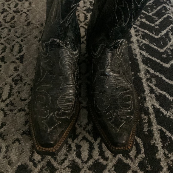 🚫SOLD🚫 NWOT Black Cowboy Boots - Picture 2 of 5